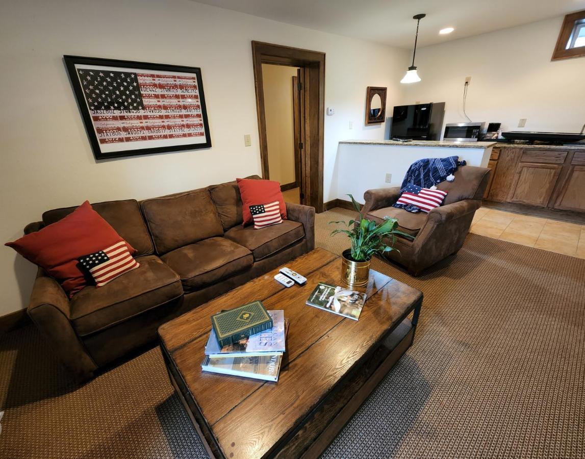 The Inn At Shady Lawn Newland Extérieur photo